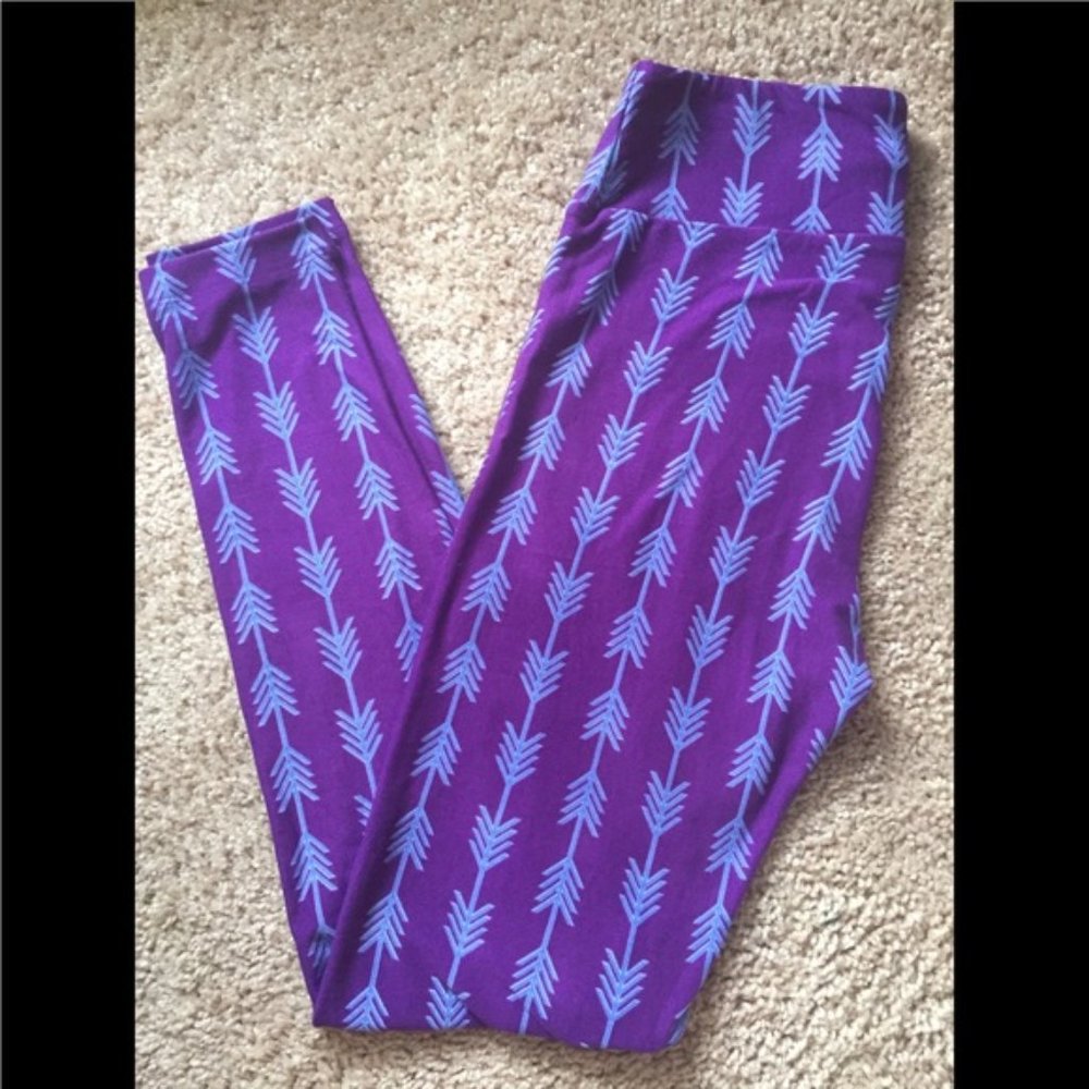 LulaRoe Purple with Periwinkle Boho Arrows OS Leggings
